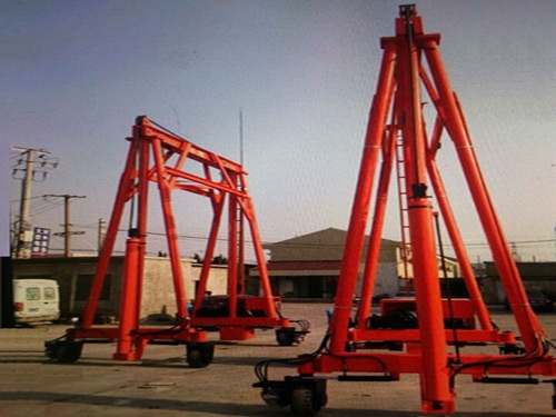 移動式集裝箱吊車