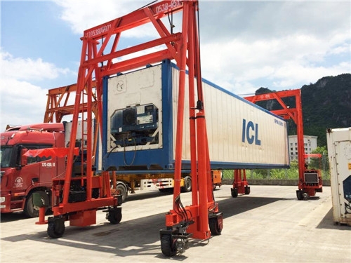 分體移動式集裝箱吊車