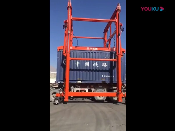 新型固定翻轉(zhuǎn)機(jī)