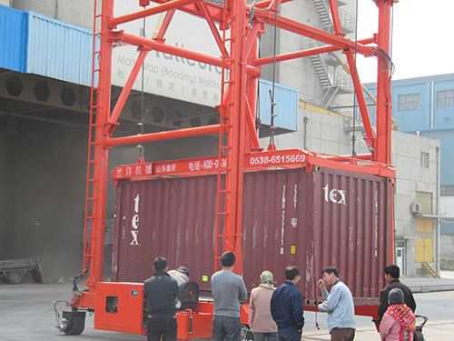 聯(lián)體移動(dòng)式集裝箱吊車(chē)