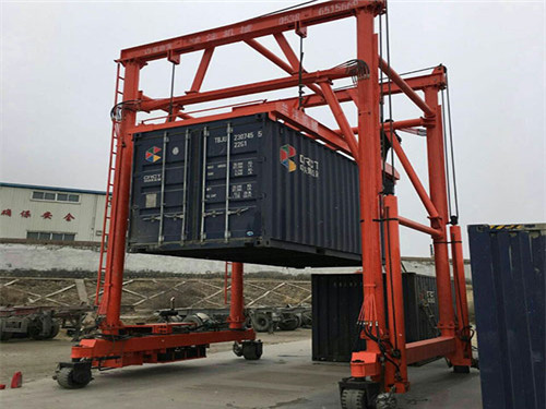 聯(lián)體移動(dòng)式集裝箱吊車(chē)